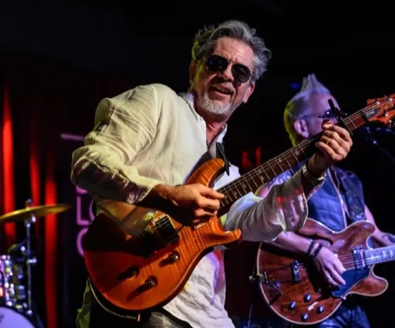 Bob and Rik trading guitar lines on stage